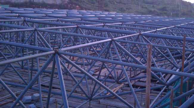 黑龙江概述网架加工中对钢材的质量的过细恳求